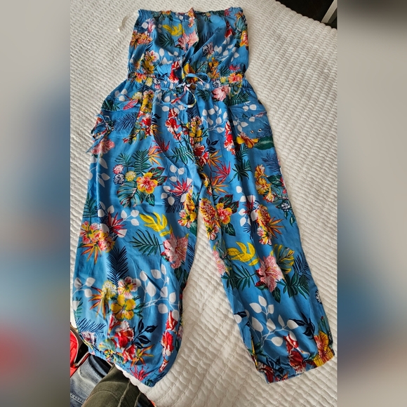 Jumpsuit shoulders off, waist with elastic size Large - Picture 9 of 12